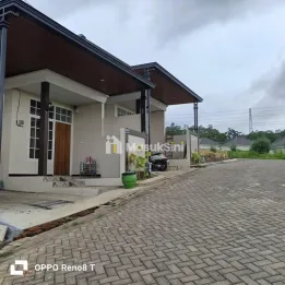 RUMAH MODERN ELEGAN 2 LANTAI