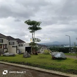 RUMAH MODERN ELEGAN 2 LANTAI