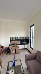 RUMAH MODERN LOKASI ARJOWINANGUN