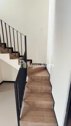 RUMAH MODERN LOKASI ARJOWINANGUN