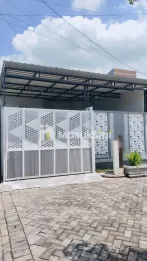 Rumah Pojok Minimalis di Bentuyuns garden Sukorambi Jember