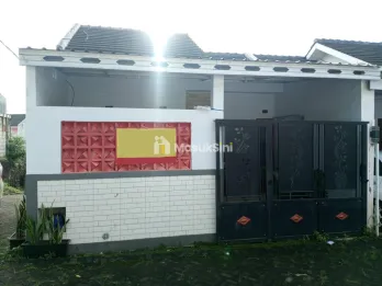 RUMAH SIAP HUNI 300 JUTAAN LOKASI DI KARANGPLOSO MALANG