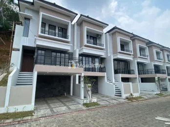 RUMAH VILLA MINIMALIS MODERN 2 LANTAI 10 MENIT KE WISATA BNS