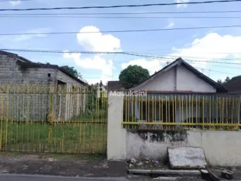 SEWA RUMAH FLAMBOYAN PARE