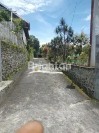 TANAH DIJUAL ADA BANGUNAN KUNO COCOK UNTUK HOMESTAY ATAU USAHA KULINER DESA