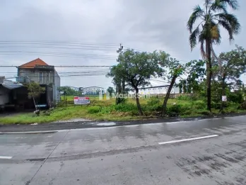 Tanah Komersial Industri Jalan Propinsi Strategis di Raya Deket, Lamongan