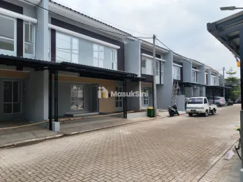Brand New Town House Adara Residence