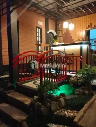 Cafe Aktif Full Furnish dekat Cimory Diaryland Farm Theme Park Prigen