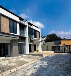 Casa Town House Cibubur Timur Jakarta