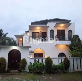 DIJUAL RUMAH FULL FURNISHED DI DADAPREJO BATU