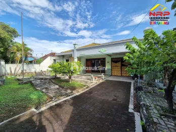 Dijual Rumah Klasik Tepi Jalan Utama - Banyuwangi