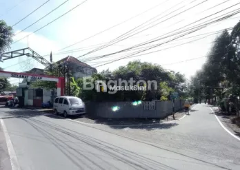 DIJUAL TANAH POJOK DIBUAT USAHA