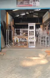 DIJUAL &ndash; TOKO BANGUNAN STRATEGIS