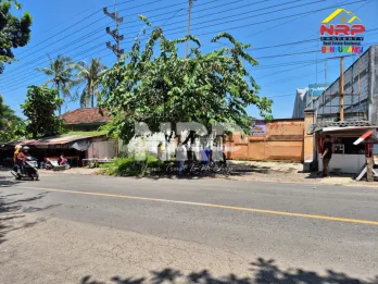 Gudang Strategis Kalipuro Banyuwangi Dekat Pelabuhan Ketapang Luas 3800 m²