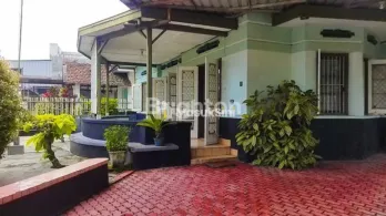 HUNIAN EKSKLUSIF BERGAYA KOLONIAL, KOKOH, TERAWAT, KELURAHAN KASIN, MALANG
