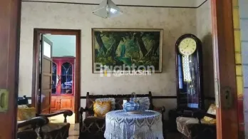 HUNIAN EKSKLUSIF BERGAYA KOLONIAL, KOKOH, TERAWAT, KELURAHAN KASIN, MALANG