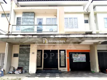 Jual Rumah 2 Lantai Mewah Furnish Siap Huni