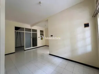 Jual Rumah SHM Rungkut Mapan 1,5lantai dekat MERR