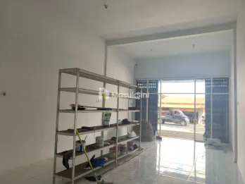 Ruko 2 lantai Pinggir Jalan Ajung Jember