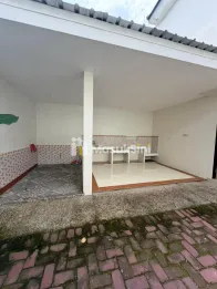 Rumah 2 lantai di Kebonsari Village Dekat ARMED Jember