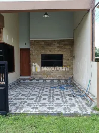 Rumah 2 lantai Pojok di Kodam Mangli Jember dekat UIN