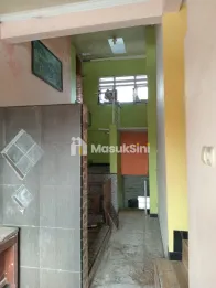 Rumah 3 lantai dekat RRI Jember untuk usaha