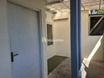 Rumah 3KT di Taman Kampus Kaliurang dekat UT Jember