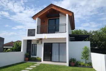 🏡 Rumah aesthetic, lokasi strategis, harga masih masuk akal.
