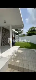 Rumah Cantik Posisi Hook Dekat Lapangan Golf Swimming Pool Araya Dan Binus.