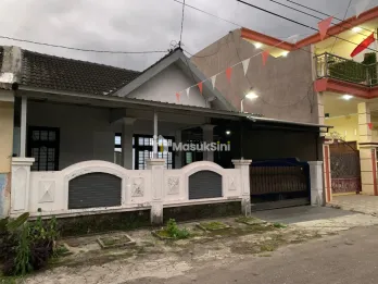 Rumah cocok buat Kantor di Taman Gading Jember