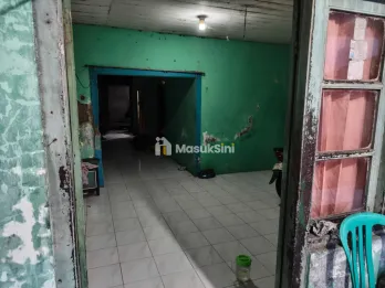 rumah dan lahan kosong