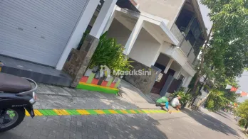 Rumah dijual murah sangat strategis di Surabaya Barat