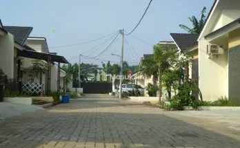 Rumah Hook Hadap Timur Dalam Cluster Eksklusif Jatiasih – Sejuk, Terang, De