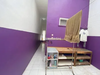 Rumah Kost Siap Operasional, Baru Renovasi, 2 Lantai di Keputih Sukolilo