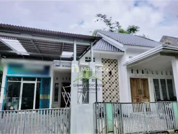 Rumah Lantai Granit dekat Roxy Mall Jember