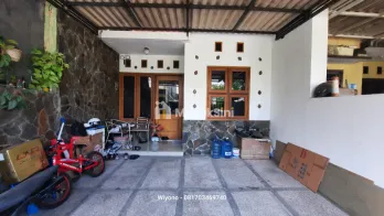 Rumah Medayu 2 lantai Cuma 10 menit ke Raya MERR Rungkut Surabaya Timur