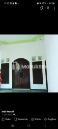 Rumah Pinggir Jalan Raya 3 Lantai di Jember