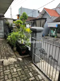 Rumah Pinggir Jalan Strategis 2 lantai dekat Exitol Karanglo-Singosari