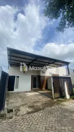 Rumah Pojok di Bentuyun's Garden Sukorambi dekat Wisata Botani Jember
