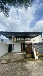 Rumah Pojok di Bentuyun's Garden Sukorambi dekat Wisata Botani Jember
