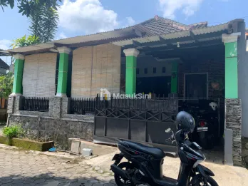 Rumah Pojok di Jl Tidar dekat Jember Town Square