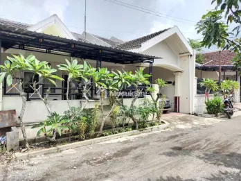 Rumah Ready 2 Unit Bersebelahan di Bukit Permai Jember