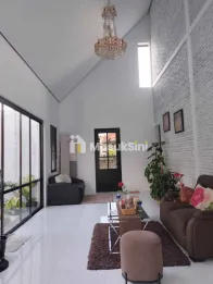 Rumah Scandinavian di Kebonsari dekat Armed Jember