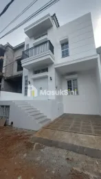 Rumah siap huni legalitas lengkap bisa kpr di jakarta timur