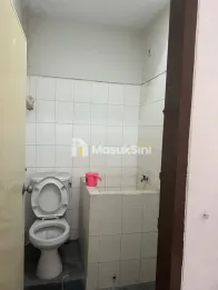 Rumah Terawat di Klampis – Hitung Tanah, Area Sangat Strategis