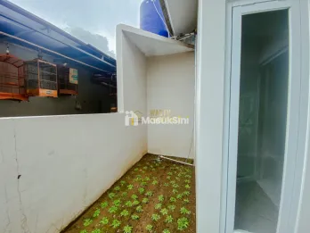 DIJUAL RUMAH CANTIK DESAIN MODERN DI KALASAN