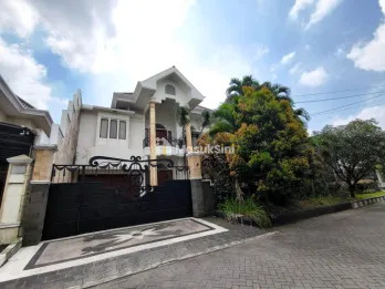 Dijual Rumah Mewah 2 Lantai di Jl Pahlawan Trip Kota Malang