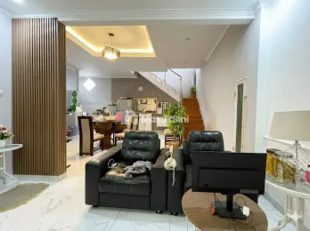 DIJUAL: RUMAH MEWAH MINIMALIS DI SAYAP SRIWIJAYA BANDUNG – POSISI HOOK!
