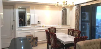 Kondominium The Peak Full Furnished di Tunjungan Plaza Surabaya