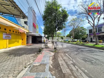 Disewakan Ruko samping Ramayana Mall - Banyuwangi Kota